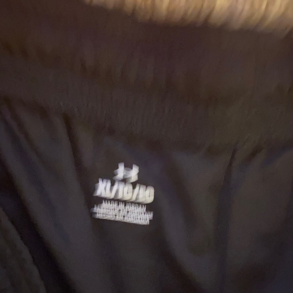 Under Armour Athletic Bundle Set - Picture 10 of 14